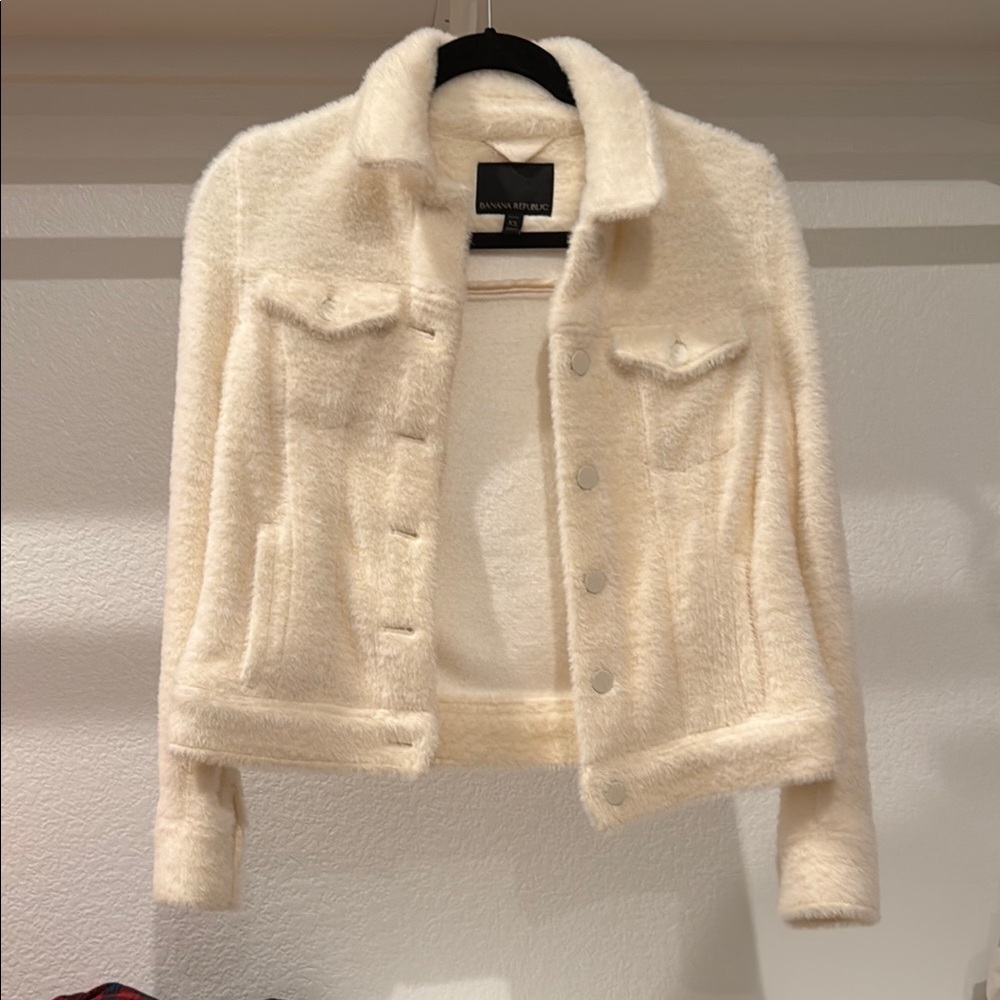 Banana Republic Cream Teddy Jacket Cropped Style